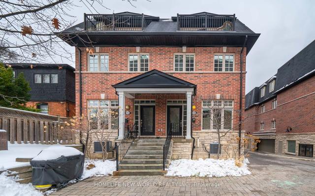 363b Roehampton Ave, Townhouse with 3 bedrooms, 3 bathrooms and 1 parking in Toronto ON | Image 1