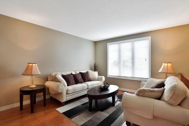 36 Osborn Ave, House detached with 2 bedrooms, 2 bathrooms and 2 parking in Brantford ON | Image 4
