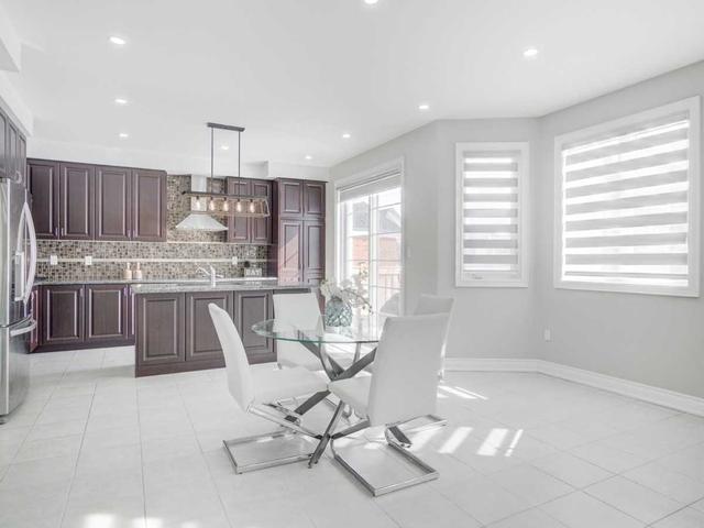 21 Squire Ellis Dr, House detached with 4 bedrooms, 6 bathrooms and 7 parking in Brampton ON | Image 3