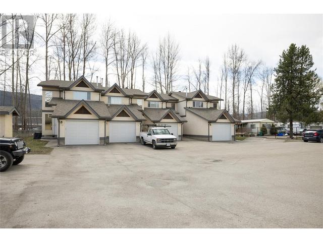 12 - 2156 Bessette Street, House attached with 3 bedrooms, 1 bathrooms and 1 parking in Lumby BC | Image 23