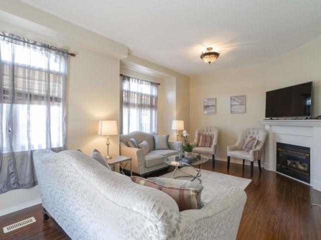 3630 Southwick St, House semidetached with 3 bedrooms, 3 bathrooms and 2 parking in Mississauga ON | Image 11