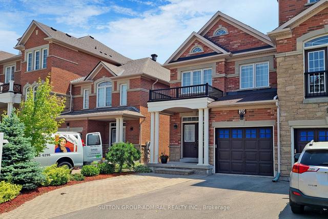 39 Littleriver Crt, House attached with 4 bedrooms, 3 bathrooms and 4 parking in Vaughan ON | Image 12