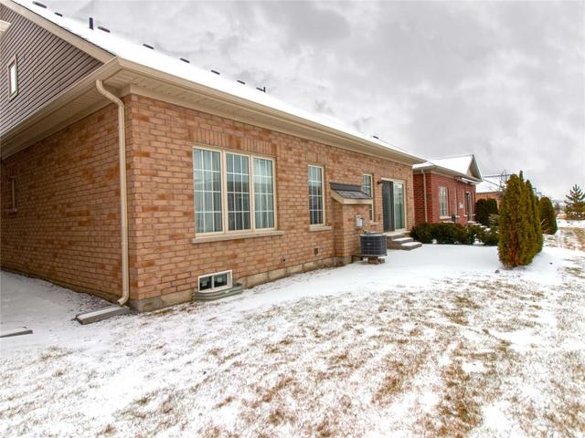 29 Muzzo Dr, Condo with 2 bedrooms, 3 bathrooms and 2 parking in Brampton ON | Image 15
