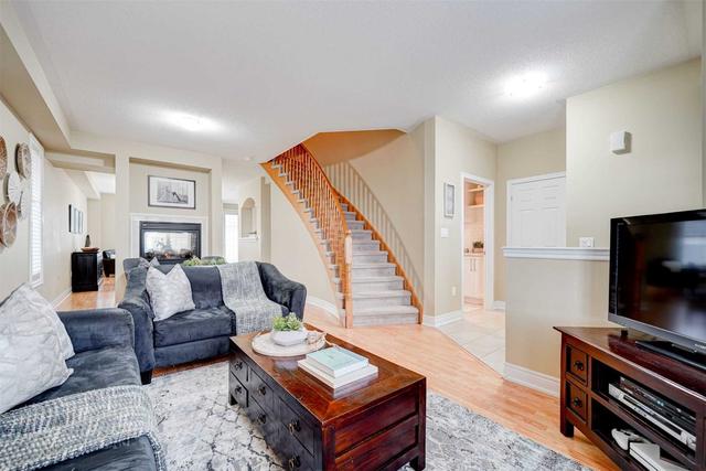 16 Paper Birch Dr, House detached with 3 bedrooms, 3 bathrooms and 3 parking in Markham ON | Image 40