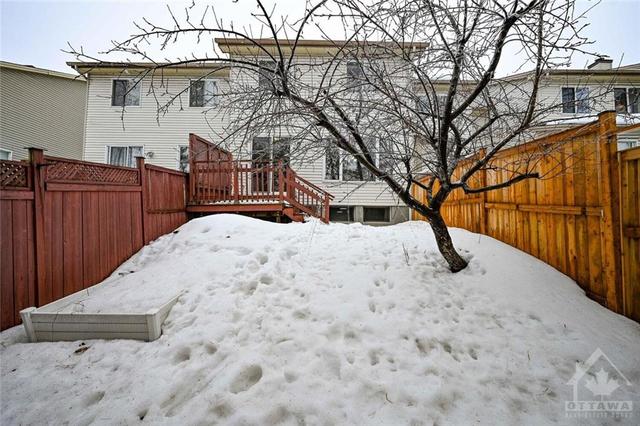 505 Wincanton Drive, Townhouse with 3 bedrooms, 3 bathrooms and 3 parking in Ottawa ON | Image 25