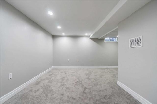 119 - 100 Quigley Rd, Townhouse with 3 bedrooms, 3 bathrooms and 2 parking in Hamilton ON | Image 21