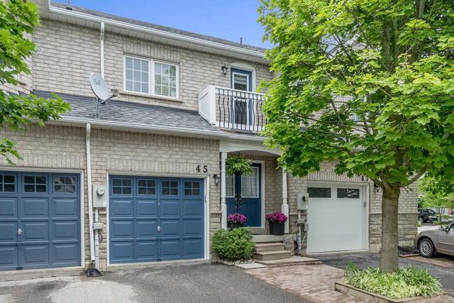 45 Dominion Gardens Dr, House attached with 3 bedrooms, 2 bathrooms and 3 parking in Halton Hills ON | Image 1