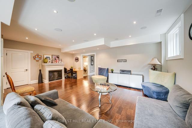 669 Bedford Park, House detached with 4 bedrooms, 6 bathrooms and 4 parking in Toronto ON | Image 30