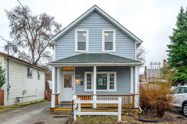 505 Paterson St, House detached with 3 bedrooms, 2 bathrooms and 3 parking in Peterborough ON | Image 1