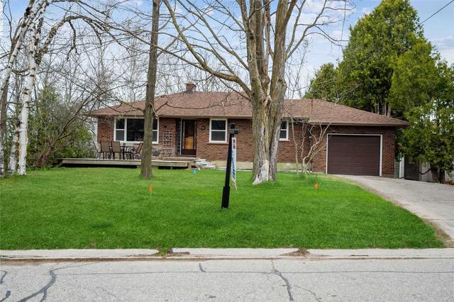 24 Milne Lane, House detached with 2 bedrooms, 2 bathrooms and 4 parking in East Gwillimbury ON | Card Image