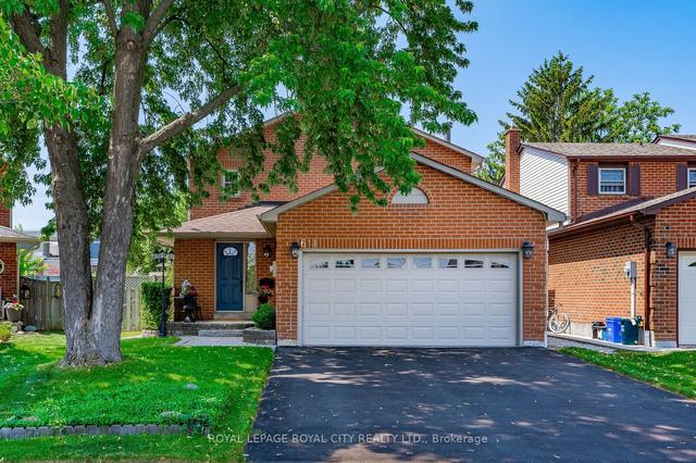 611 Clover Park Cres, House detached with 4 bedrooms, 3 bathrooms and 4 parking in Milton ON | Image 1
