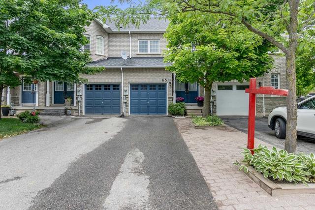 45 Dominion Gardens Dr, House attached with 3 bedrooms, 2 bathrooms and 3 parking in Halton Hills ON | Image 12