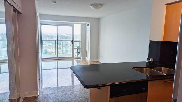 lph09 - 16 Harrison Garden Blvd, Condo with 1 bedrooms, 1 bathrooms and 1 parking in Toronto ON | Image 1