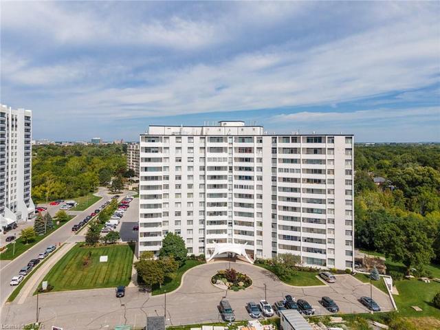 804 - 15 Towering Heights Boulevard, House attached with 3 bedrooms, 1 bathrooms and 1 parking in St. Catharines ON | Image 30