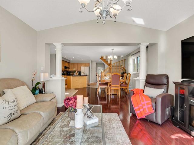 7314 Cork Tree Row, House semidetached with 3 bedrooms, 4 bathrooms and 3 parking in Mississauga ON | Image 11