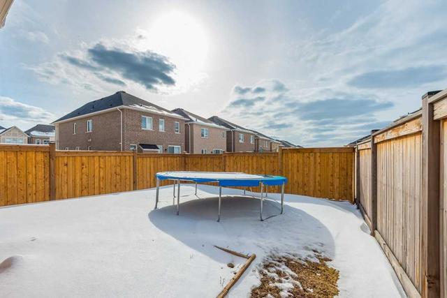 1087 Foxtail Cres, House detached with 3 bedrooms, 3 bathrooms and 3 parking in Pickering ON | Image 18