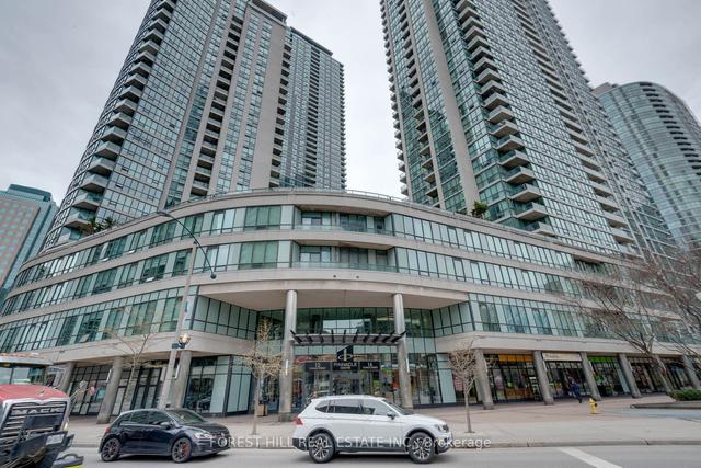 2607 - 12 Yonge St, Condo with 2 bedrooms, 2 bathrooms and 1 parking in Toronto ON | Image 1