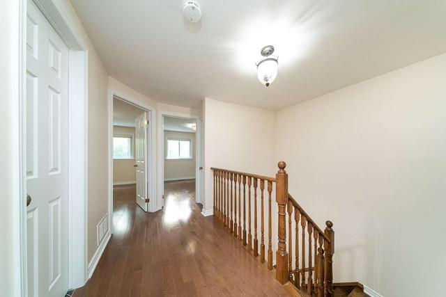 96 Wild Briar Way, Townhouse with 4 bedrooms, 3 bathrooms and 2 parking in Toronto ON | Image 8