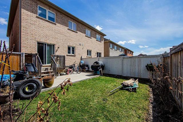 12 Dillon Dr, House semidetached with 4 bedrooms, 4 bathrooms and 3 parking in Brampton ON | Image 35