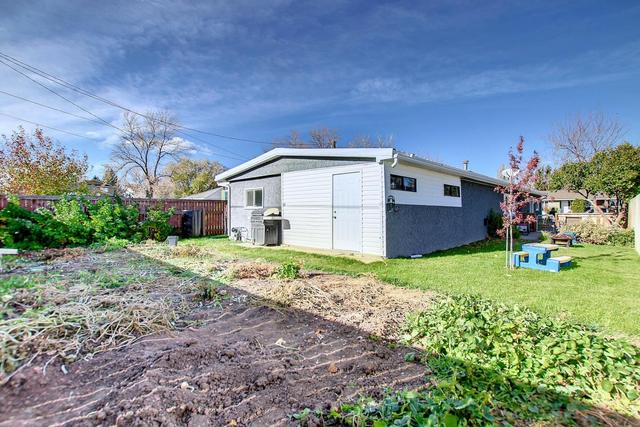 408 52 Avenue, House detached with 2 bedrooms, 1 bathrooms and 2 parking in Lethbridge County AB | Image 12