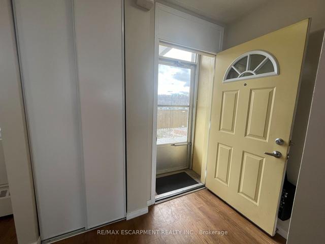 846 - 350 Quigley Rd, Condo with 2 bedrooms, 1 bathrooms and 1 parking in Hamilton ON | Image 12