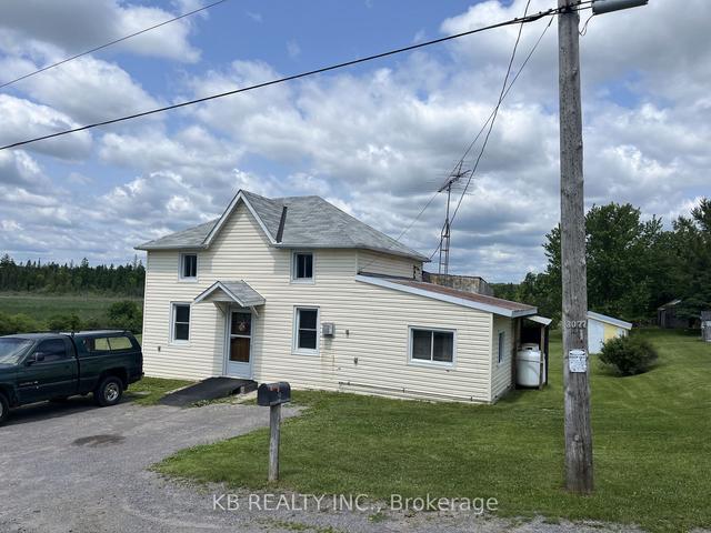 747 Westplain Rd, House detached with 2 bedrooms, 2 bathrooms and 3 parking in Greater Napanee ON | Image 10