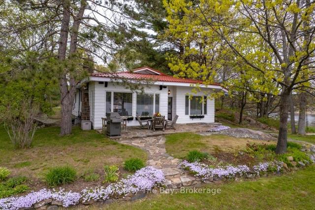 2694 Island 1040, House detached with 3 bedrooms, 2 bathrooms and 0 parking in Georgian Bay ON | Image 7