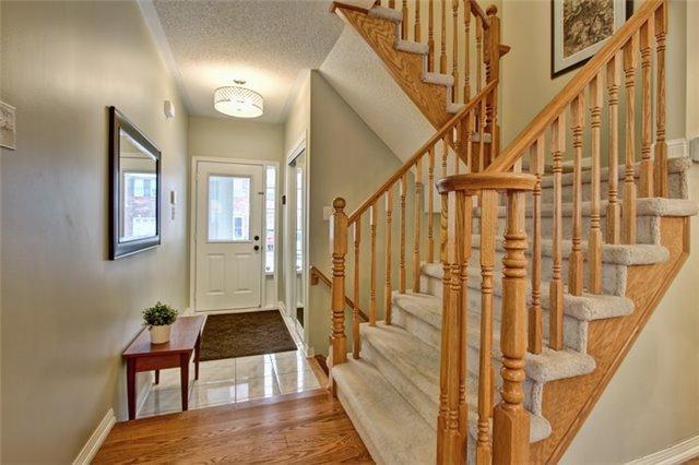 809 Mckay Cres, House attached with 3 bedrooms, 3 bathrooms and 1 parking in Milton ON | Image 11