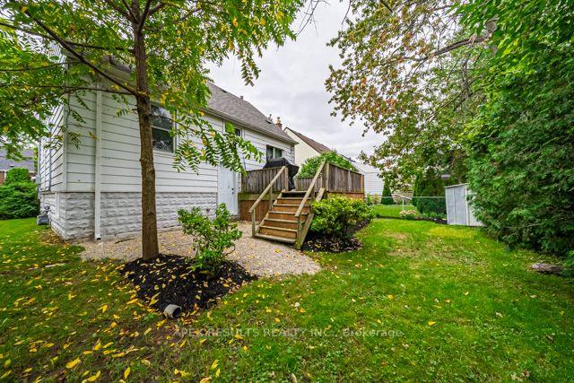 26 East 13th St, House detached with 3 bedrooms, 2 bathrooms and 3 parking in Hamilton ON | Image 11