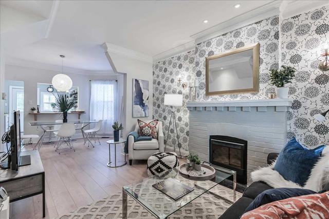 201 Oakcrest Ave, House semidetached with 2 bedrooms, 2 bathrooms and 0 parking in Toronto ON | Image 1