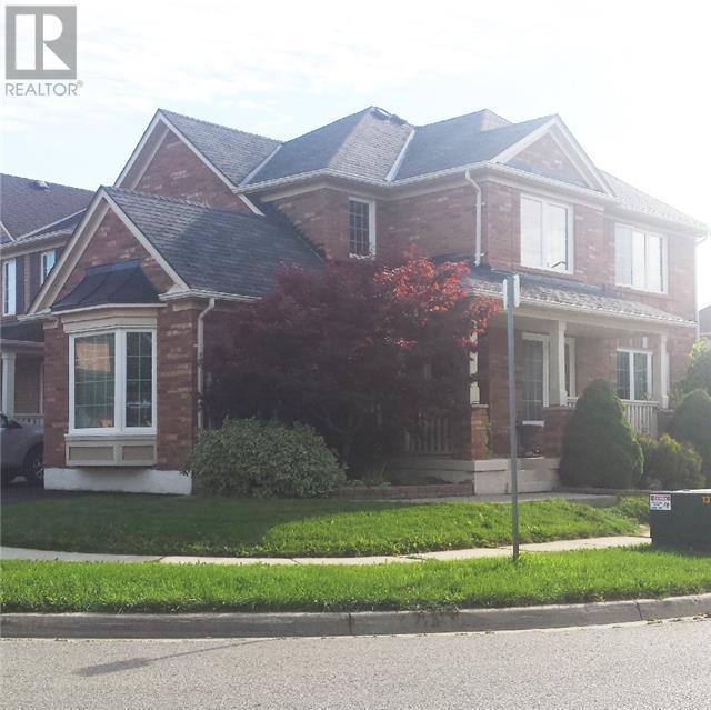 2566 Carberry Way, House detached with 4 bedrooms, 4 bathrooms and 2 parking in Oakville ON | Image 2