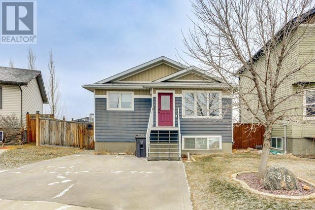 213 Sundance Drive, House detached with 4 bedrooms, 2 bathrooms and 2 parking in Coalhurst AB | Image 1