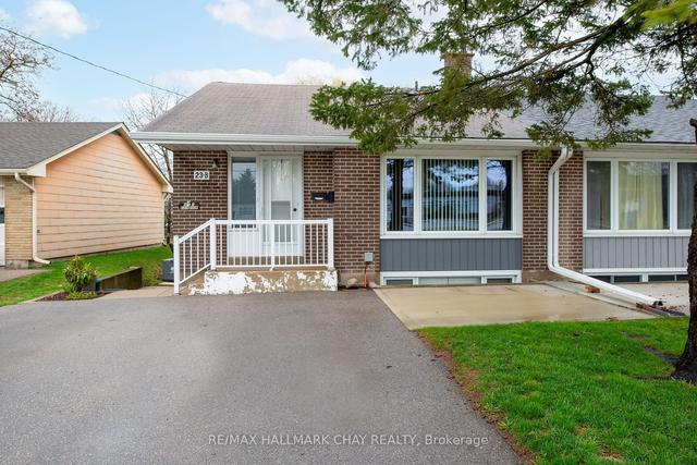 23b Davidson St, House detached with 2 bedrooms, 2 bathrooms and 4 parking in Barrie ON | Image 12