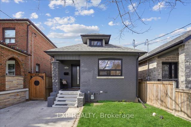 upper - 464 Maybank Ave, House detached with 3 bedrooms, 1 bathrooms and 1 parking in Toronto ON | Image 12