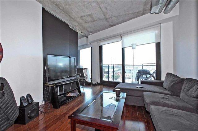 901 - 51 Trolley Cres, Condo with 1 bedrooms, 1 bathrooms and null parking in Toronto ON | Image 4