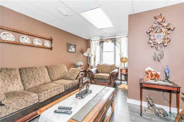 211 Foster Dr, House detached with 4 bedrooms, 2 bathrooms and 5 parking in Barrie ON | Image 8