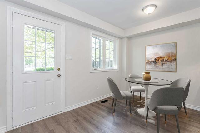 1419 Gordon St, Townhouse with 3 bedrooms, 3 bathrooms and 1 parking in Guelph ON | Image 6