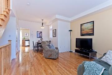th104 - 117a The Queensway Ave, Townhouse with 3 bedrooms, 3 bathrooms and 1 parking in Toronto ON | Image 3
