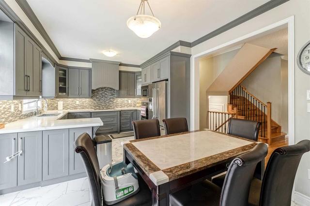 482 Father Tobin Rd, House detached with 4 bedrooms, 6 bathrooms and 6 parking in Brampton ON | Image 3