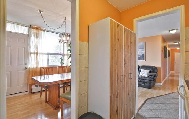 302 - 15 Albright Rd, Condo with 3 bedrooms, 1 bathrooms and 1 parking in Hamilton ON | Image 10