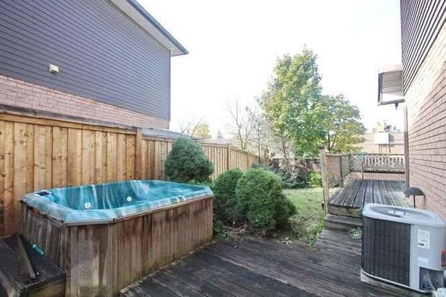 30 Mara Cres, House detached with 3 bedrooms, 3 bathrooms and 2 parking in Brampton ON | Image 10