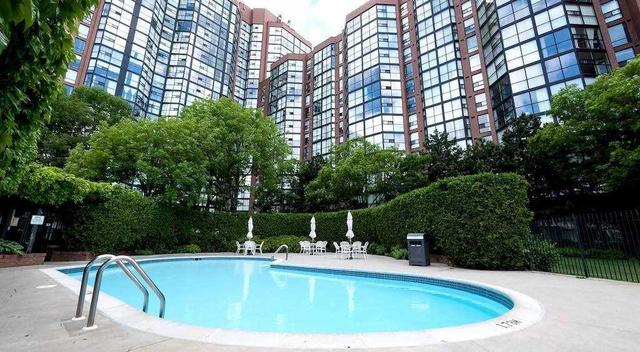 612 - 701 King St W, Condo with 2 bedrooms, 2 bathrooms and 1 parking in Toronto ON | Image 2