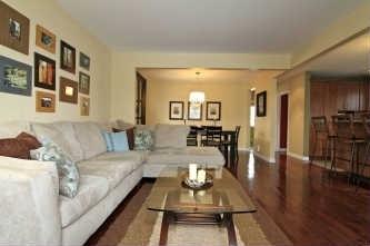 8 Treeview Dr, House detached with 2 bedrooms, 2 bathrooms and 4 parking in Toronto ON | Image 5