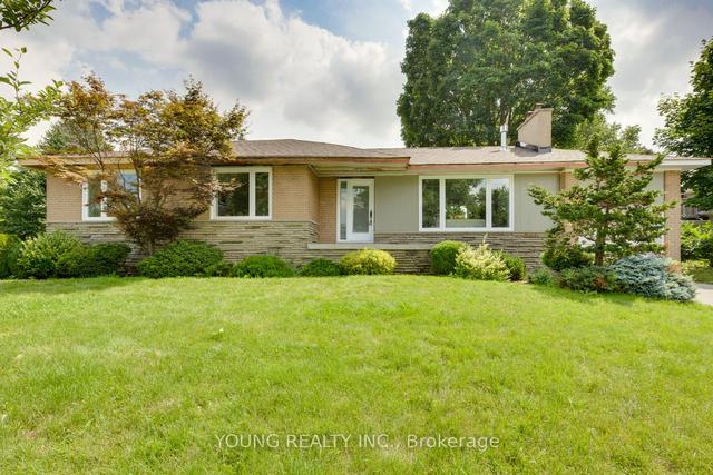 21 Bathford Cres, House detached with 3 bedrooms, 3 bathrooms and 3 parking in Toronto ON | Image 22