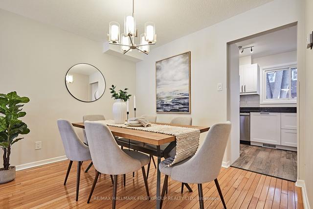 11 - 152 Homestead Rd, Townhouse with 3 bedrooms, 2 bathrooms and 2 parking in Toronto ON | Image 3