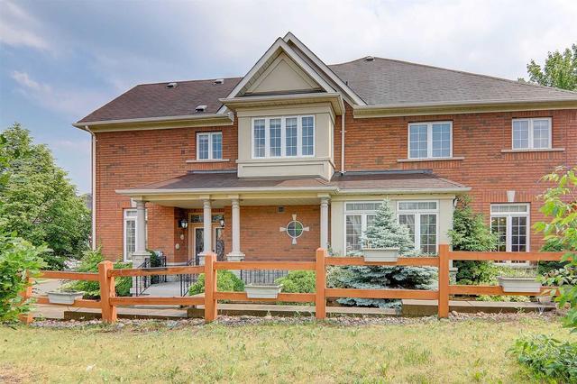 52 Medoc Pl, House detached with 5 bedrooms, 5 bathrooms and 6 parking in Vaughan ON | Image 23
