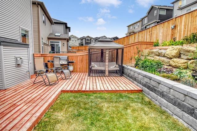 321 Nolancrest Circle Nw, House detached with 3 bedrooms, 2 bathrooms and 4 parking in Calgary AB | Image 3