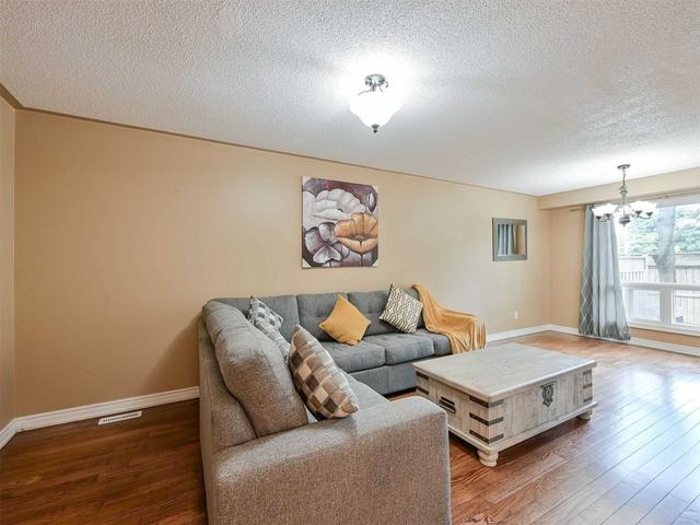 24 Lancewood Cres, Townhouse with 3 bedrooms, 4 bathrooms and 2 parking in Brampton ON | Image 38