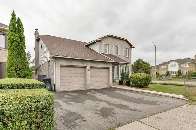 102 Jaffa Dr, House detached with 4 bedrooms, 4 bathrooms and 4 parking in Brampton ON | Image 14
