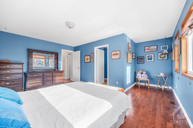 1925 Queensdale Avenue, House detached with 5 bedrooms, 4 bathrooms and 6 parking in Ottawa ON | Image 21